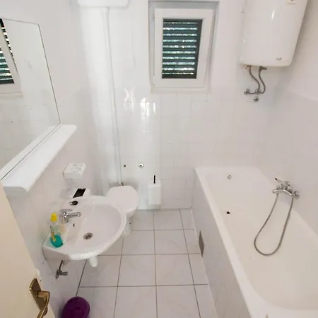Arbanija 1122a Apartman Trogir