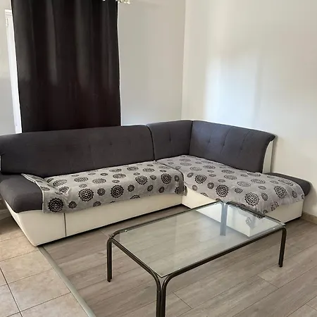 Apartment Arbanija 1122a