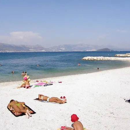 Arbanija 1122a Daire Trogir