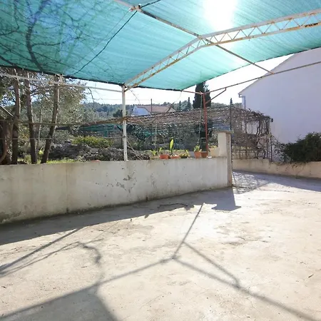 Arbanija 1122a Trogir