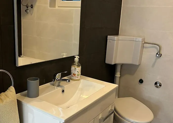 Arbanija 1122a Appartement *